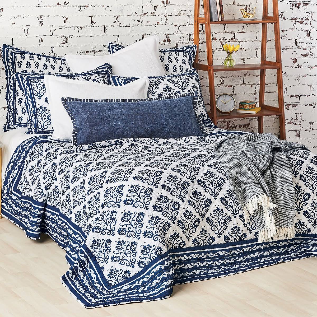 Standard Sham P895