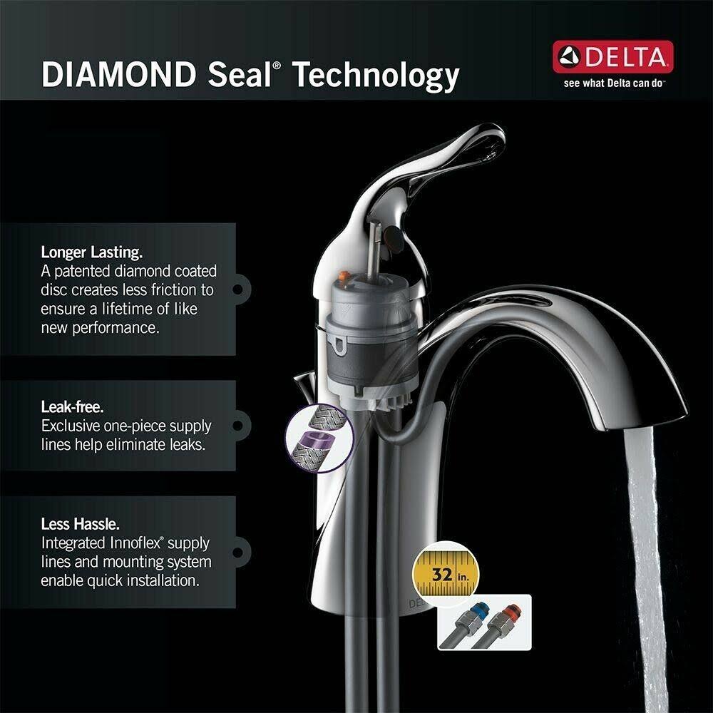Stainless Steel Single Handle Kitchen Faucet with Spray D91472