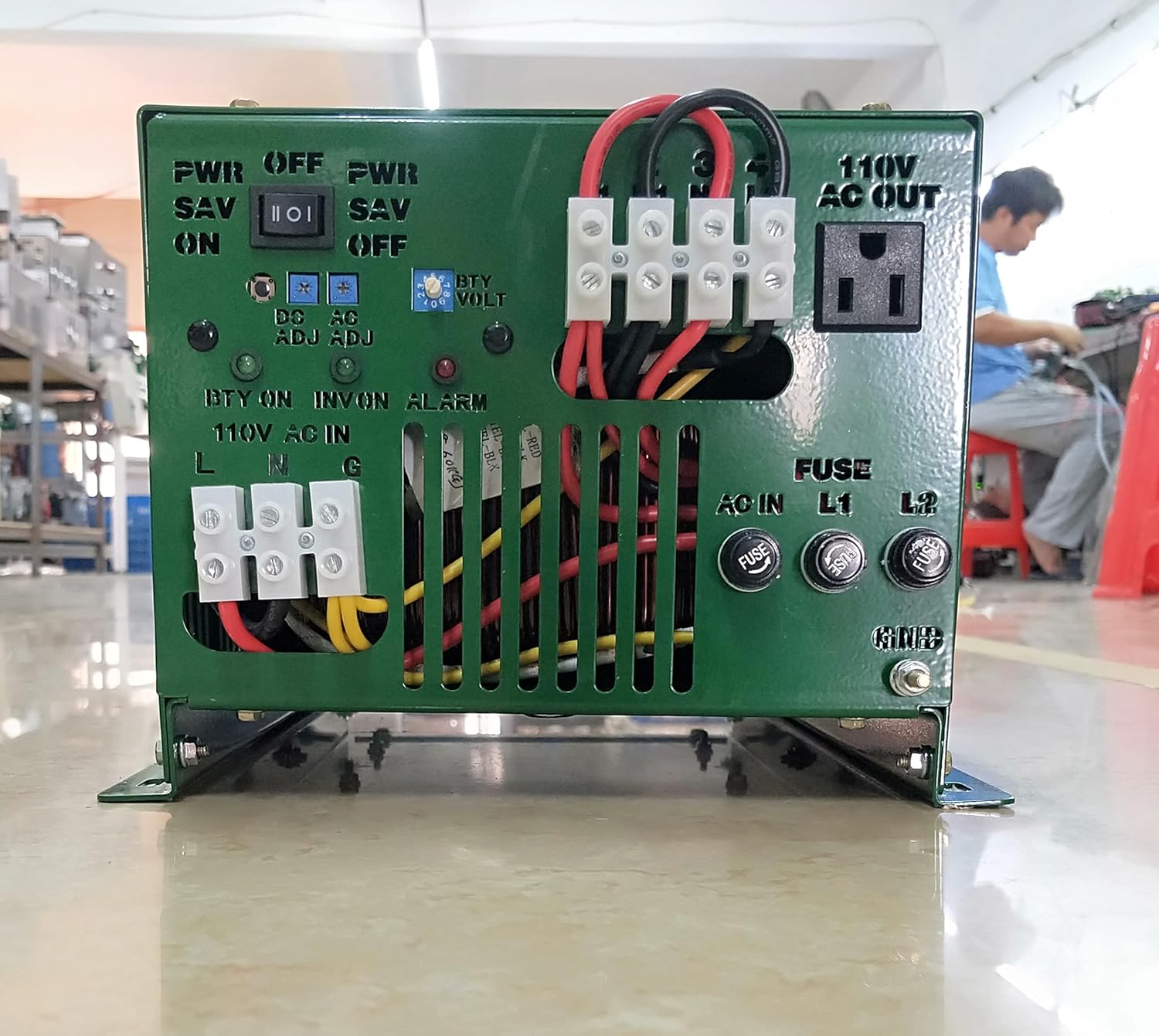 5000W Pure Sine Wave Power Inverter DC 12V to AC 110V and 220V 60Hz D50564