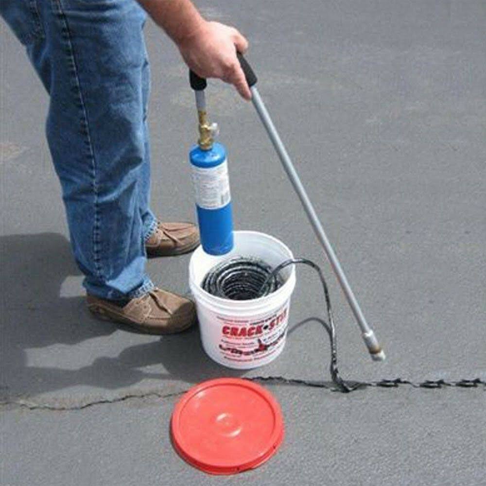 Blacktop Crack Filler L436
