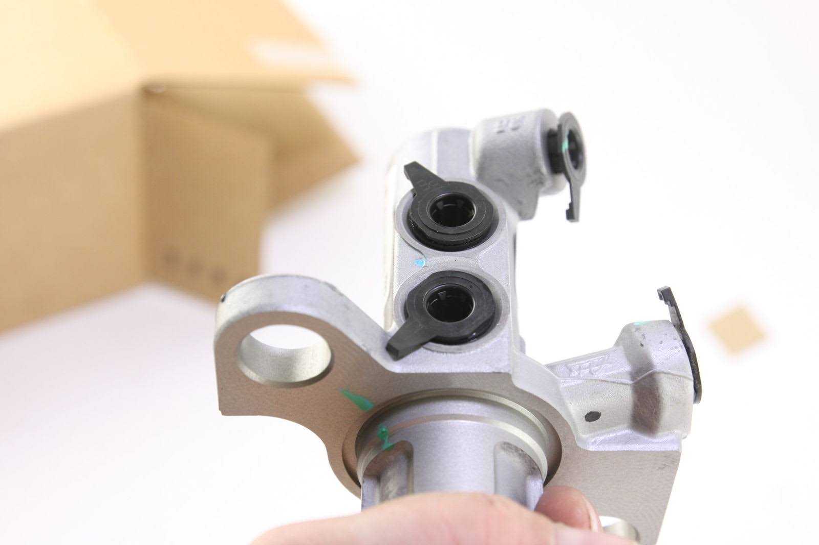 Brake Master Cylinder X861524