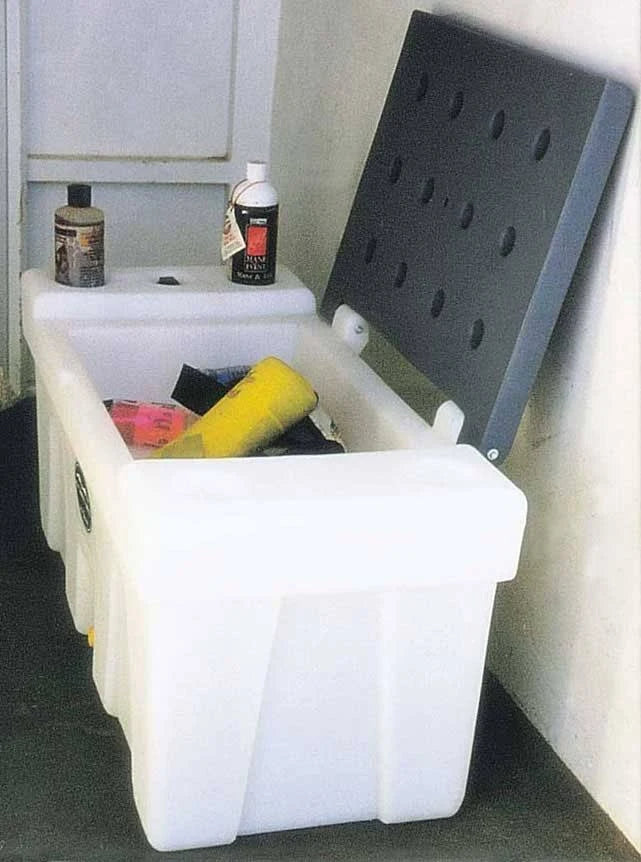 25 Gallons Bench Water Caddy X59972