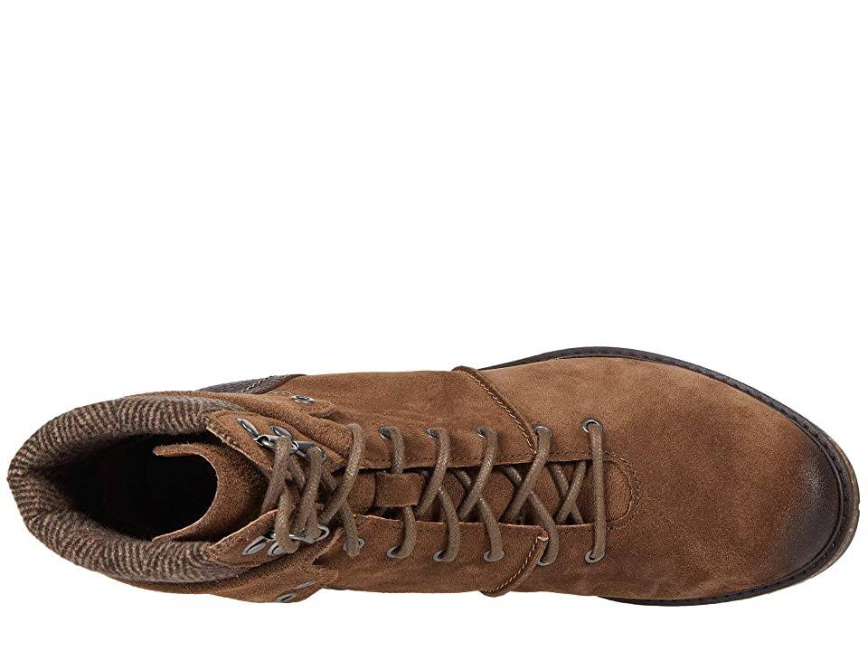 Brown Shoes Q673272