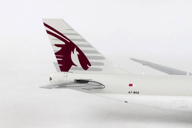 747-8F 1/400 Aircraft Model P607