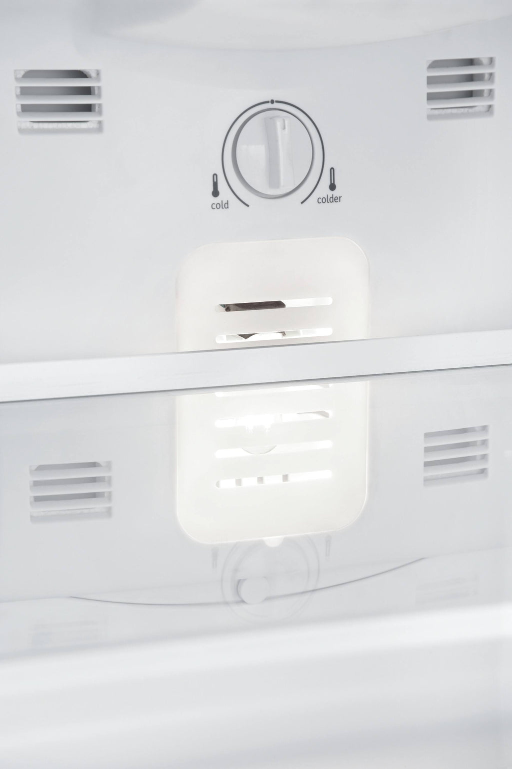 4.5 cu ft Top Freezer Refrigerator D599