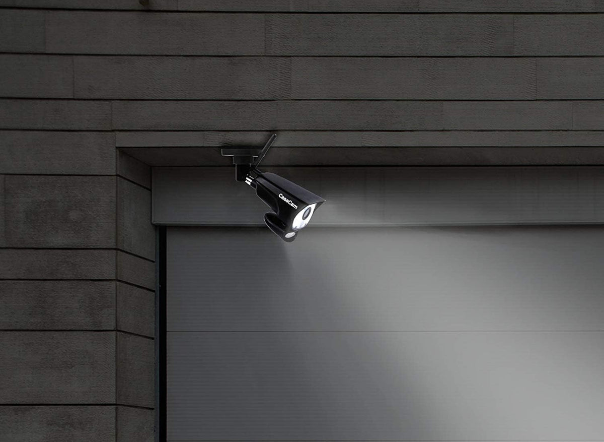 Wireless Security Camera System with 7 Touchscreen and HD Spotlight Cameras H757173