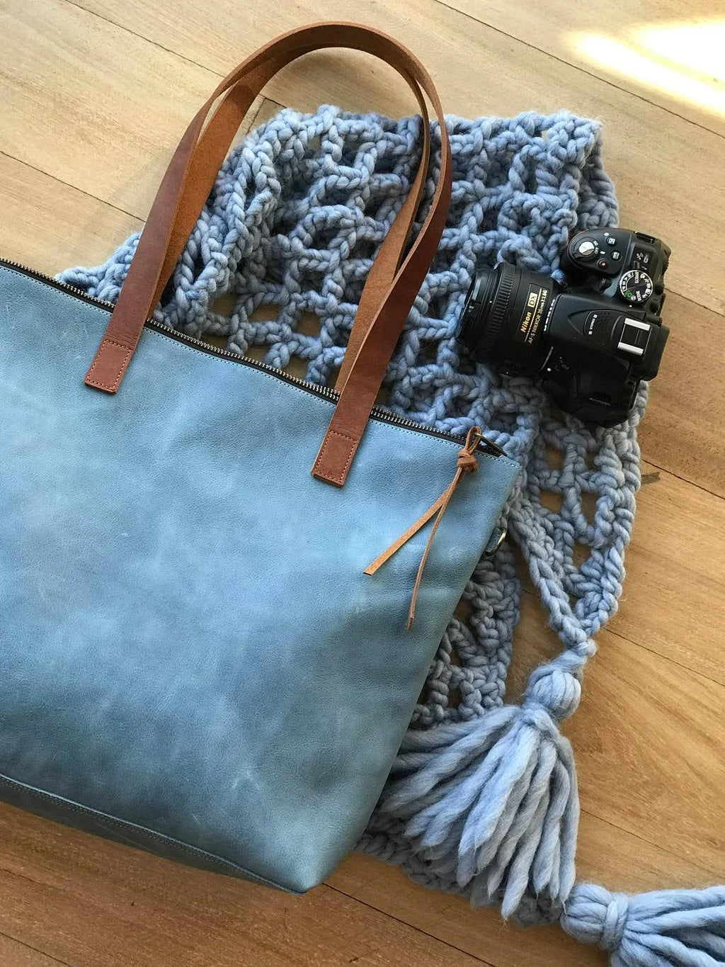 Large Blue Leather Bag V607