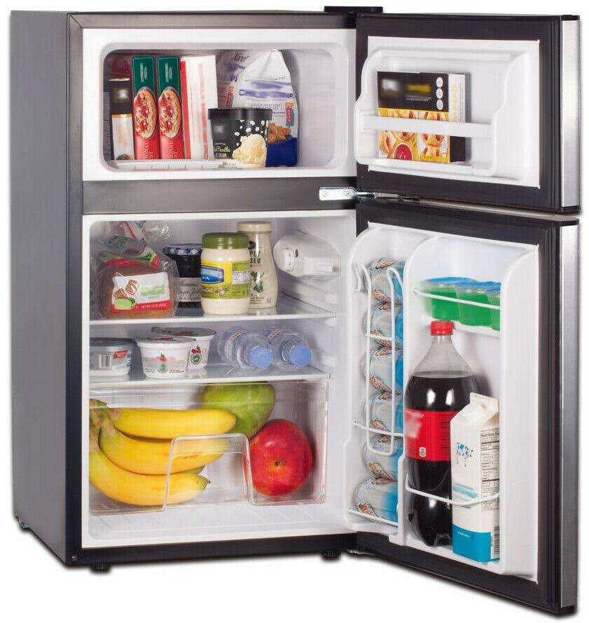 Black Compact Refrigerator Y85973