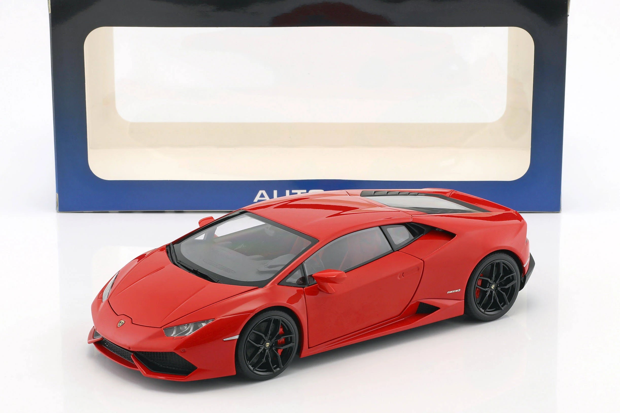 1/18 Lamborghini Huracan Metallic Red Z3647