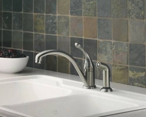Stainless Steel Single Handle Kitchen Faucet with Spray D91472