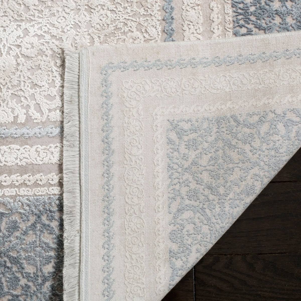 Beige / Grey 3' x 5' Area Rug I96063