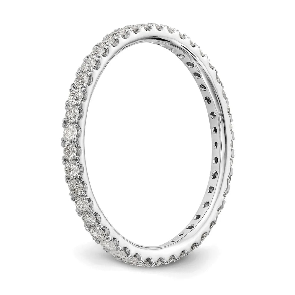 14K White Gold Diamond Eternity Ring Band, Lab Grown Round, Size 7 N664